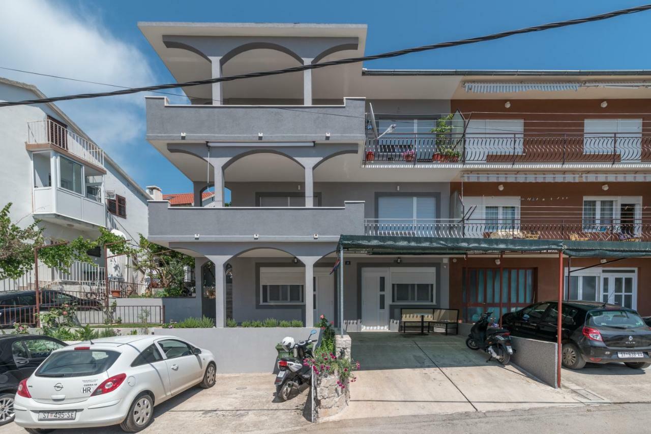 Apartment Bella Vita Трогир Екстериор снимка